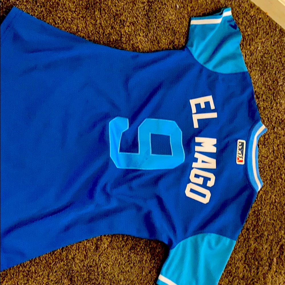 El mago Baez jersey. Women’s small. Chicago Cubs